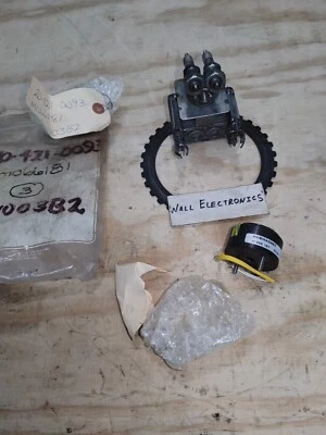 Hubmagnet M066181 Rotary Solenoid =New Old Stock= ONE - Image 1 of 4