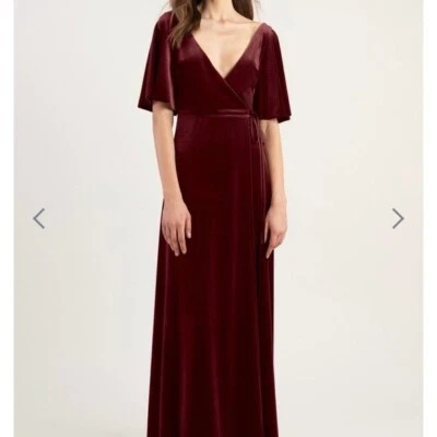 Nuevo con etiquetas Vestido Jenny Yoo Marin Terciopelo Manga Acampanada Para Mujer Borgoña Talla 12 Foto 1 de 4