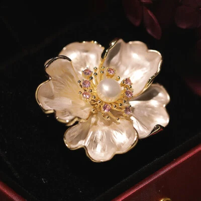 Broche de compromiso de boda hecho a mano con flor de perlas de agua dulce enchapado G18K Foto 1 de 4