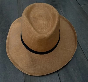 Fedora de Paja Bailey Of Hollywood Fernley Honey Lite Hecho en EE. UU. - Mediano -* Nuevo con Etiquetas - Imagen 1 de 6