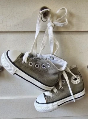 Zapatos Converse Bebés Niños Pequeños Niños Niñas All Star Talla 2 Lona Gris Carbón Foto 1 de 4
