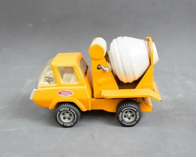 Vintage Tonka Cement Truck 2 axle Pressed Steel - Image 1 of 4