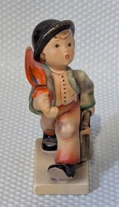 Hummel - Merry Wanderer - 4.5 inches high - Picture 1 of 8