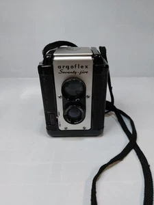 Argus Argoflex Seventy-Five Black Silver Twin Lens Reflex TLR Camera With Strap - Picture 1 of 11