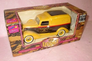 Liberty Classics Spec-Cast JOHN DEERE 1936 Dodge Panel Delivery Truck NEW IN BOX - Picture 1 of 3