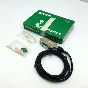 New Takex F1R-J Fiber Amplifier, 12-24VDC, NPN, Dark/Light On, Red LED, 500 µs - Picture 1 of 7
