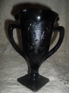 Vintage Black Amethyst L.E.Smith Glass 2-Hndl Dancing Nymph Ruffle Rim Urn Vase - Picture 1 of 12