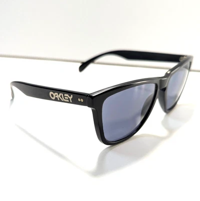 Oakley Frogskins First 1st Gen Black Frame Sunglasses Square Classic Style - Image 1 of 4