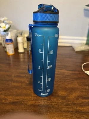 Giotto Water Bottle Size 32oz - Image 1 of 2