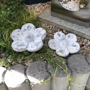 Rosen Rosenblüten Rose Blüte Blumen Blüten Steinguss Garten Deko 2er Set - Bild 1 von 2
