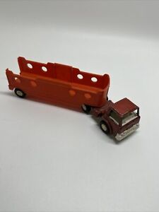 TOOTSIETOY 1970 Semi Cab Tractor Truck with Horse Trailer Ga18