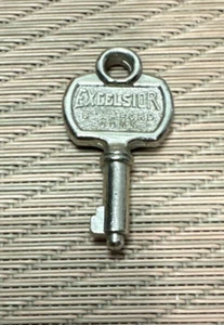 Vintage Excelsior 700 key case luggage suitcase briefcase - Picture 1 of 3