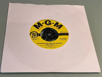 Connie Francis - Toward The End of The Day - If I Didn't Care - Vinyl 7" Single - Image 1 of 4