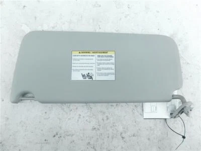 Parasol delantero derecho pasajero Nissan NV200 13-18 OEM bronceado Foto 1 de 4