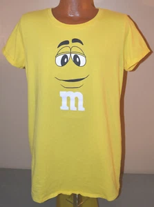 Yellow shirt - M&M face - nightshirt with pockets - Picture 1 of 3