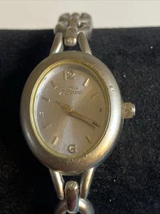 Gloria Vanderbilt Womens Watch New Battery - Picture 1 of 9