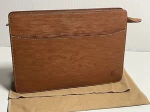 K Louis Vuitton Epi Pochette Homme Second Bag Clutch Aufbewahrung inklusive - Bild 1 von 10