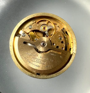 Bulova Uhrwerk 11AOACD Automatik Datum 23 Rubine mit Zifferblatt und Zeigern - Bild 1 von 4