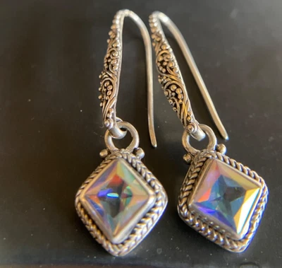 Pendientes Sarda, Bali Hechos Artesanales, Esterlina, Topacio Místico “Niebla de Mercurio” Foto 1 de 4