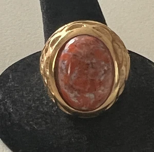 Vintage MCM Retro Orange Speckled Stone Cabochon Gold Tone Ring - Picture 1 of 5