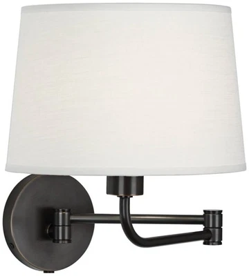 Lámpara de brazo oscilante enchufable acabado bronce Robert Abbey Koleman Foto 1 de 2