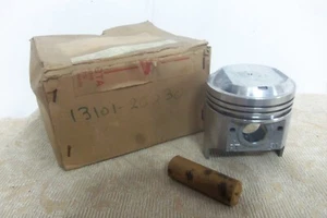 NOS GENUINE TOYOTA トヨタ PISTONS STD SET 2T CARINA TA12 TA14 # 13101-26030 - Picture 1 of 5