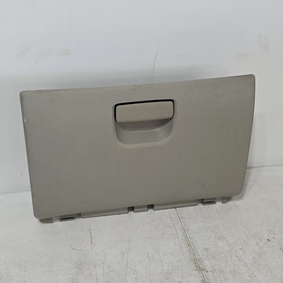 2001-2007 Chrysler Town Country caixa de luvas cinza claro 01 02 03 04 05 06 07 - Imagem 1 de 4