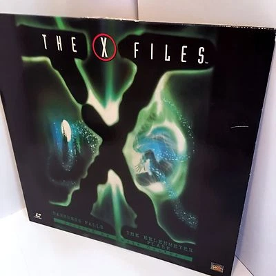 X-Files Laserdisc Episodes 1x19 & 1x23 - Image 1 of 3