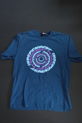 Camiseta Independent Azul Con Logo Circler (Lt. Azul y Púrpura) Para Hombre Talla Mediana Foto 1 de 4
