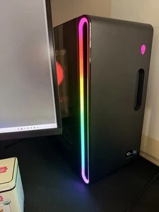 Alienware Aurora R16 2.1GHz i7-13700F +16GB RAM + 512GB SSD + 1TB HDD + RTX 4060 - Picture 1 of 4