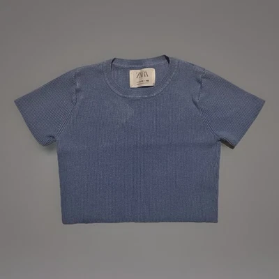 Top corto Zara niñas acanalado azul talla 11-12 manga corta capas o usado solo Foto 1 de 4