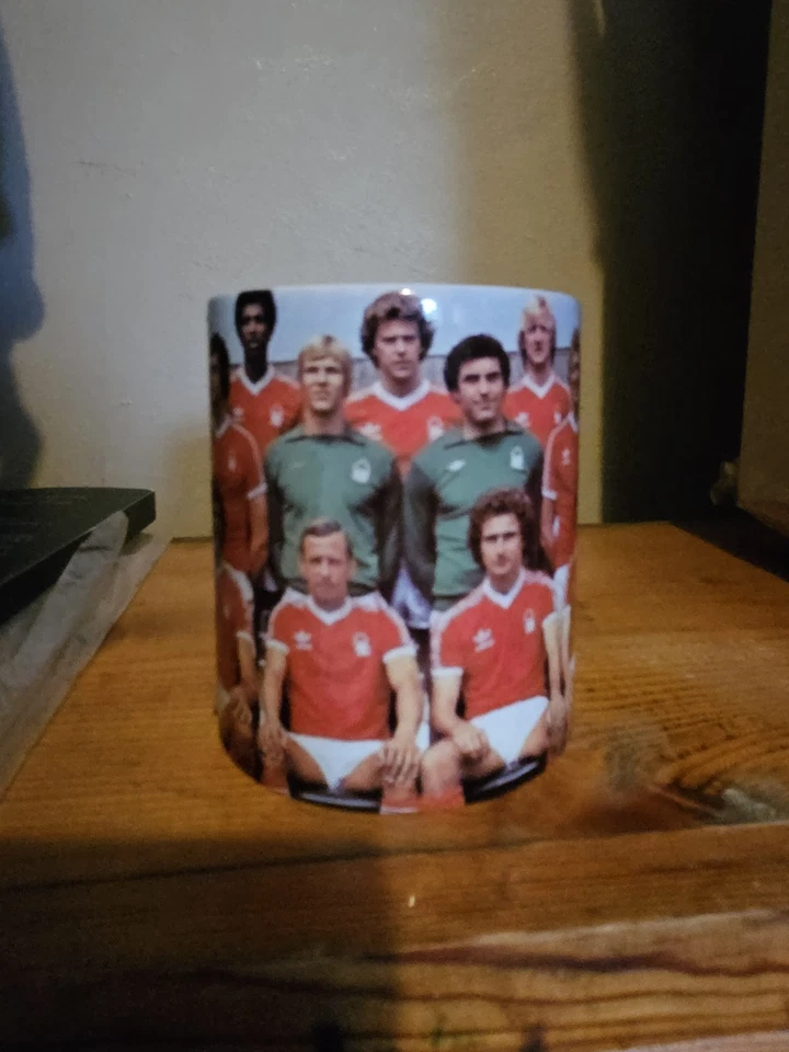UNMARKED Nottingham Forest european cup winning side Coffee Mug New Dishwasher Proof