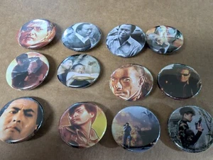 Lote de 12 pines de botones John Woo Hard Boiled The Killer JCVD Chow Yun Fat 1,25" - Imagen 1 de 6