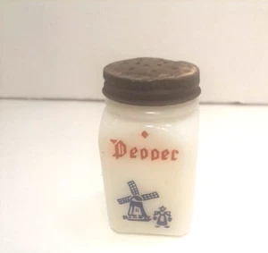 Vintage Frank Tea & Spice CO MILK GLASS Pepper Shaker Spice Jar Dutch Windmill - Picture 1 of 3