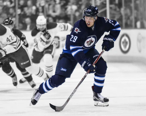 Winnipeg Jets PATRIK LAINE Glossy 8x10 Photo Spotlight Print Poster Cover