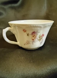 C.H. Field Haviland Limoges CFH GDM Demi Tasse Kaffee Tee Tasse Floral Porzellan Ware - Bild 1 von 3