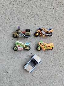 1990 Vtg Micro Machines Super Bikes Coll #2 64000 Rockets of the Road+Bonus Read