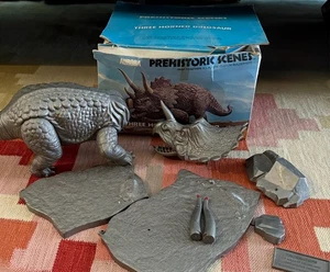 Vintage 1972 Aurora Prehistoric Scenes Three Horned Dinosaur Model Kit AS IS - Picture 1 of 13