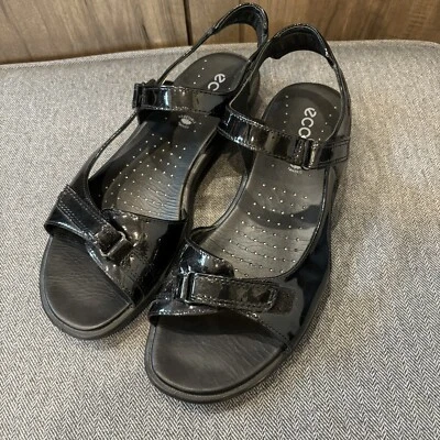 Sandalias ECCO de charol negro con correa al tobillo gancho y lazo para mujer 10-10,5 EU 41 Foto 1 de 4