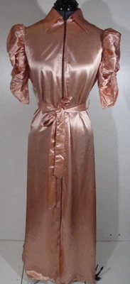 Vestido de Noche Glamour Rosa Líquido Satén Cremallera y Corbata Frontal ~ Lencería De Colección Años 30 Foto 1 de 4