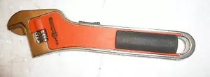 BLACK & DECKER AutoWrench, 9½" Automatic Adjustable Wrench AAW100, Inches or mm - Picture 1 of 8