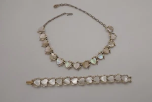 Vintage Jewelcraft Coro goldfarbene & Perlmutt Herz Halskette und Armband. - Bild 1 von 8