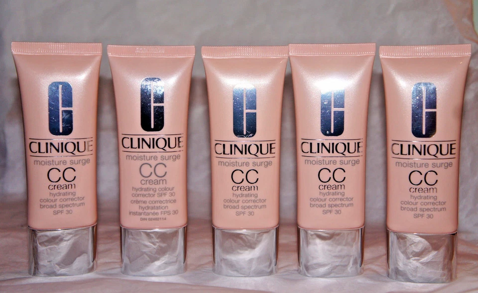 Clinique CC Moisture Surge Cream hidratante corrector de color 1,4 oz/40 ml ELIGE Foto 1 de 1