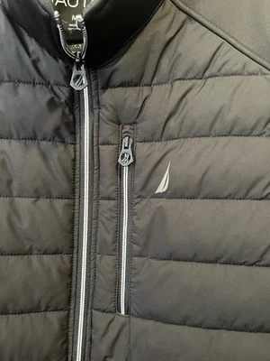 Abrigo ligero Nautica para hombre talla mediana negro (usado una vez) Foto 1 de 4