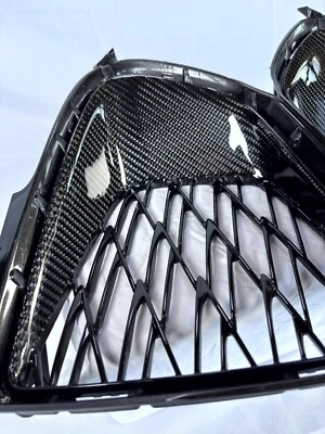 Par de adornos de rejilla de radiador OEM para Lexus RC F GS F en fibra de carbono Foto 1 de 4