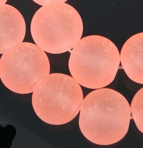 25 Frosted Sea Glass Round / Rocaille Beads Matte - light Salmon 10mm - Picture 1 of 3