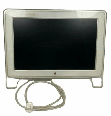 Apple Cinema HD Display 2002 M8536 23 Inch - Image 1 of 4