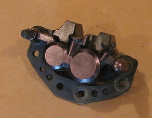 KAWASAKI EX250 NINJA 1988 FRONT BRAKE CALIPER - Picture 1 of 1