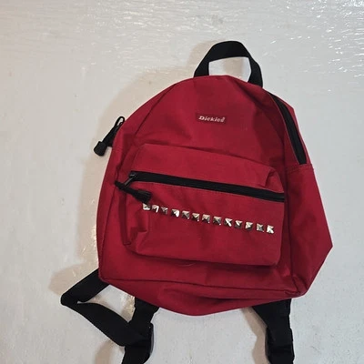 Mochila Dickies con tachuelas - pequeña roja Foto 1 de 4