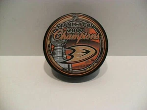 Anaheim Ducks 2007 Stanley Cup Champions Puck - NHL - NEW! - Picture 1 of 1